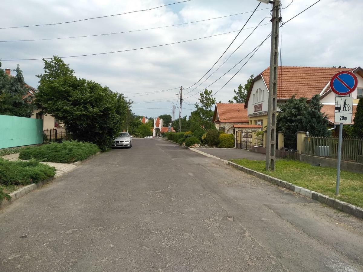 Tulipán Vendégház Sárospatak Esterno foto